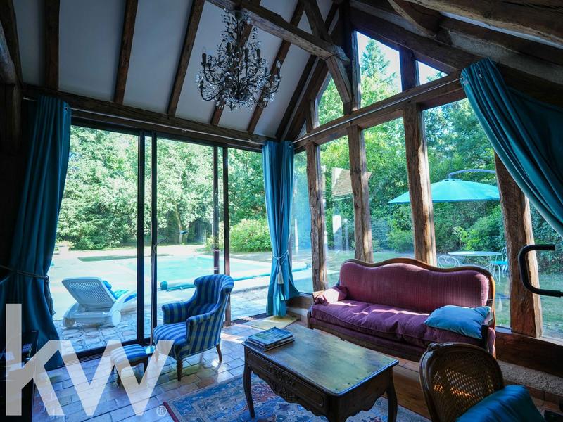 Maison - 295 m² - 8 pièces