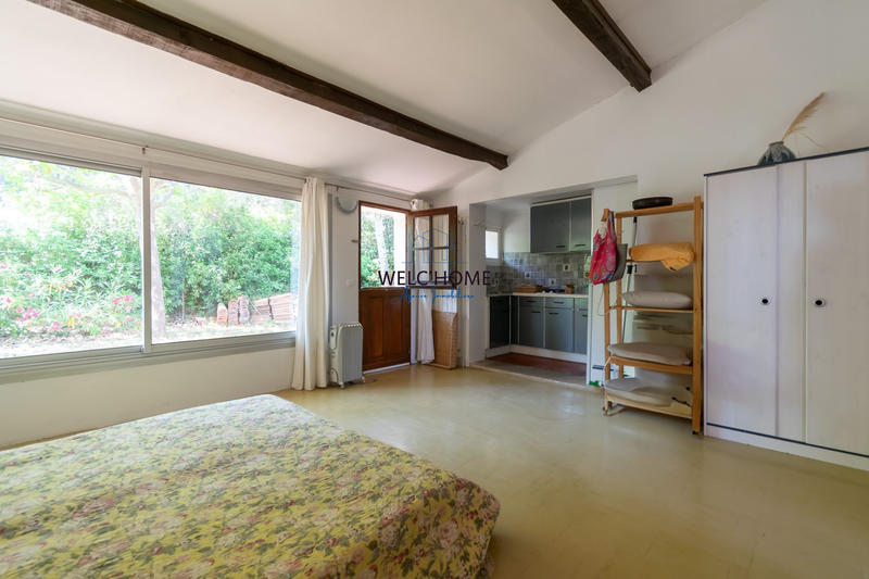 Maison - 200 m² - 8 pièces