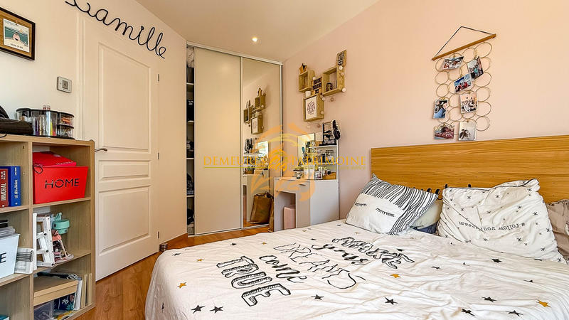 Maison - 193 m² - 5 pièces