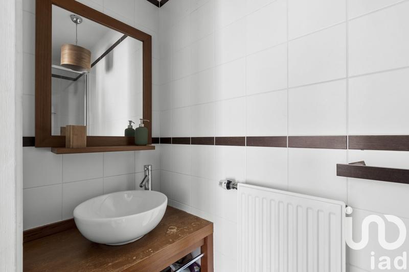 Maison - 198 m² - 7 pièces