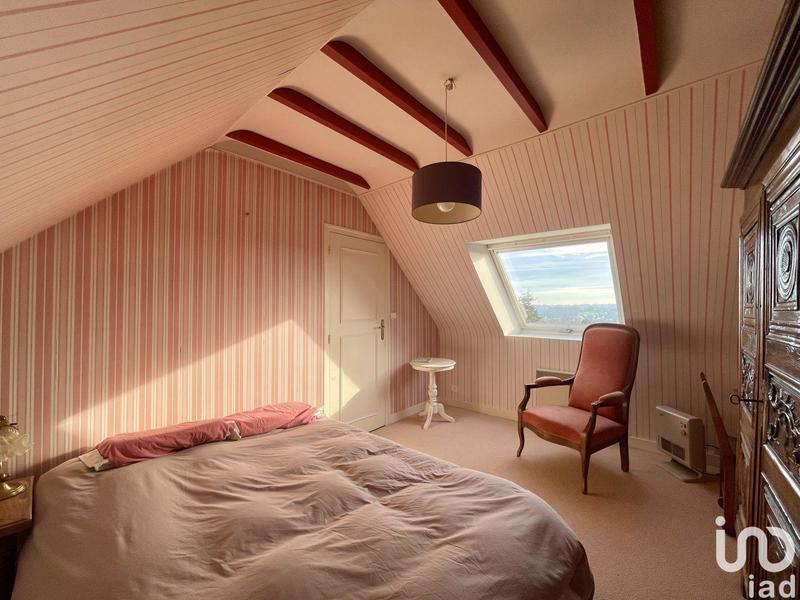 Maison - 142 m² - 7 pièces