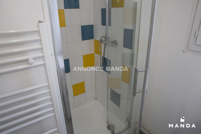 Chambre - 9 m² - 4 pièces