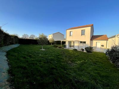 Maison - 88 m² - 5 pièces