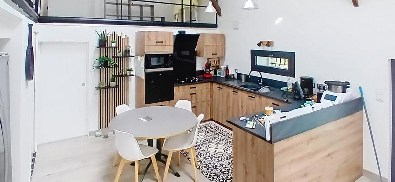 Maison - 350 m² - 10 pièces