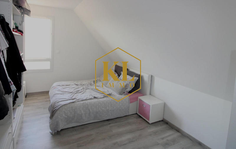 Maison - 85 m² - 5 pièces