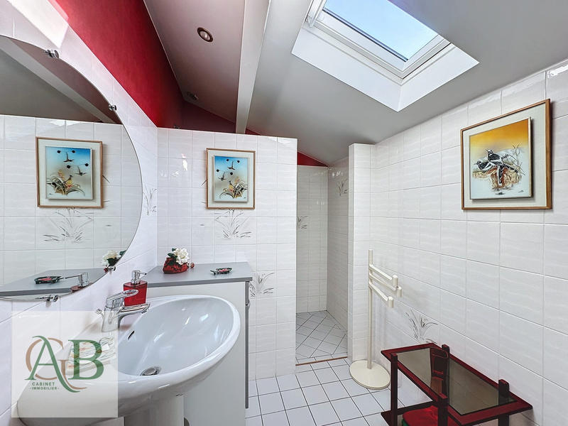 Maison - 159 m² - 5 pièces