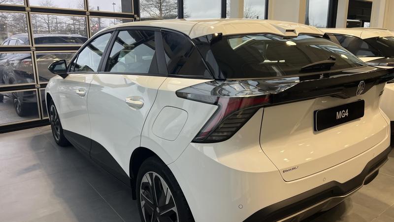 Mg Mg4 Standard 51kWh 125kW