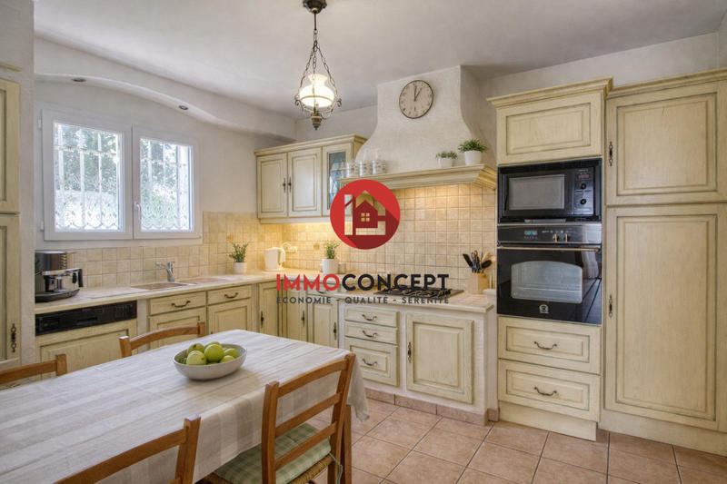 Villa - 140 m² - 5 pièces