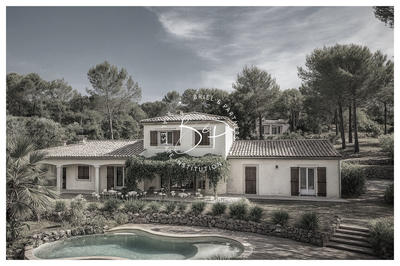 Maison - 183 m² - 5 pièces