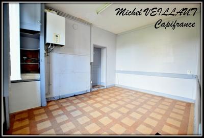 Maison - 95 m² - 8 pièces