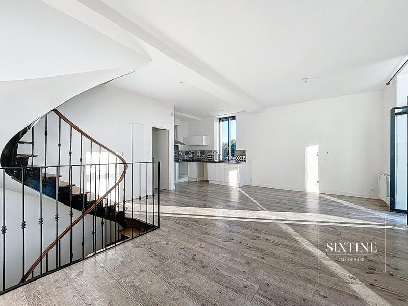 Appartement - 135 m² - 5 pièces