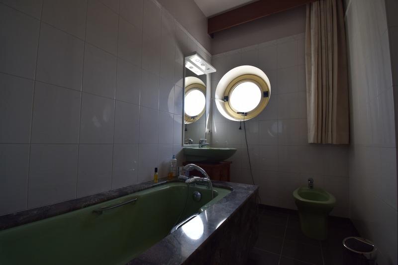 Propriété - 240 m² - 6 pièces