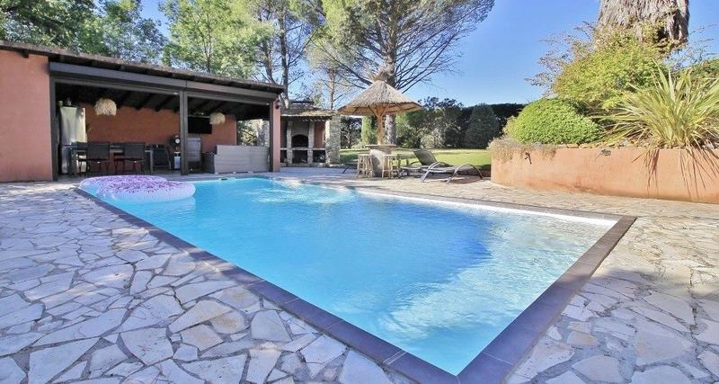 Villa - 220 m² - 7 pièces