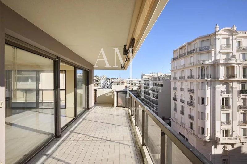 Appartement - 85 m² - 3 pièces