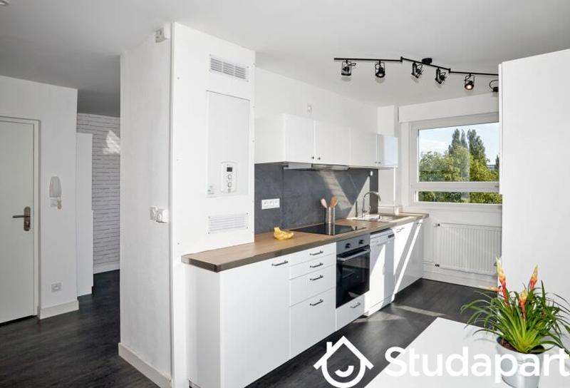 Chambre - 11 m² - 1 pièce