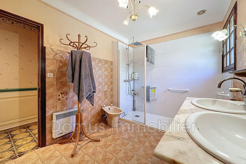 Maison - 163 m² - 6 pièces