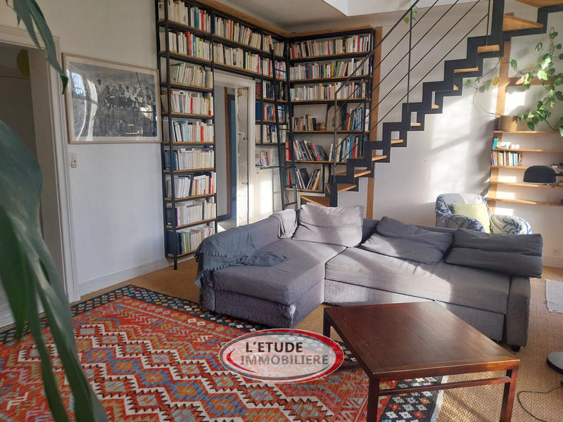 Appartement - 161 m² - 8 pièces