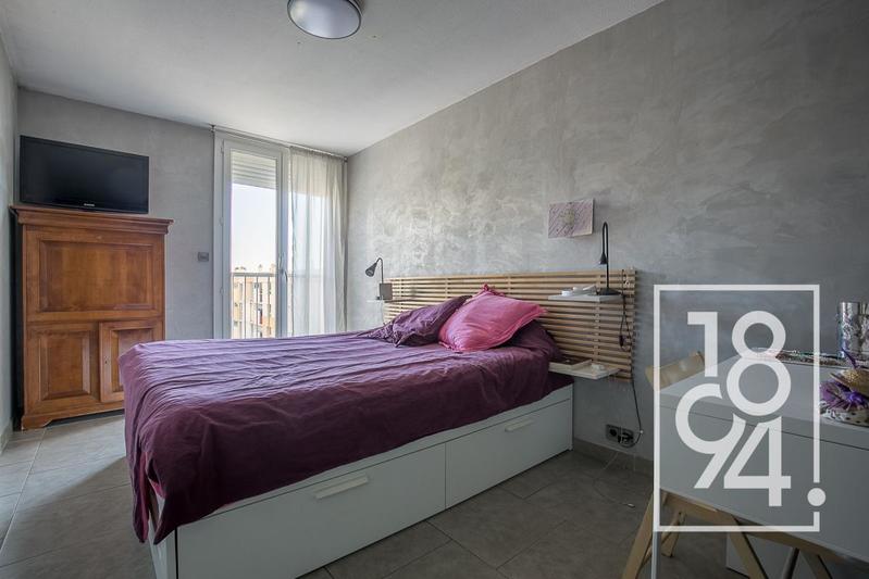 Appartement - 96 m² - 5 pièces
