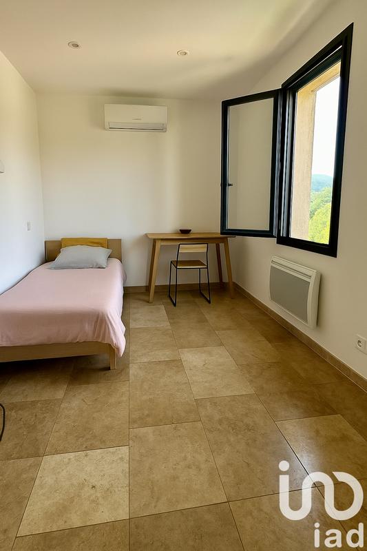 Maison - 155 m² - 5 pièces