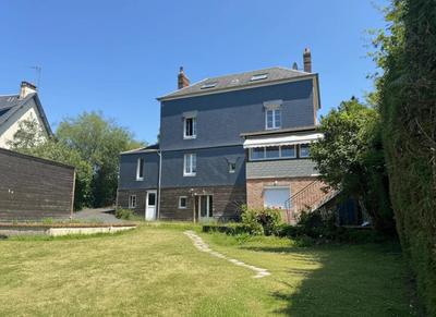 Maison de maîtres - 230 m² - 4 pièces