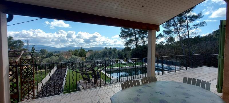 Villa - 100 m² - 4 pièces