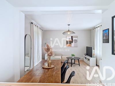 Maison - 93 m² - 4 pièces