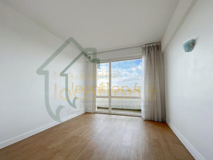 Appartement - 145 m² - 5 pièces