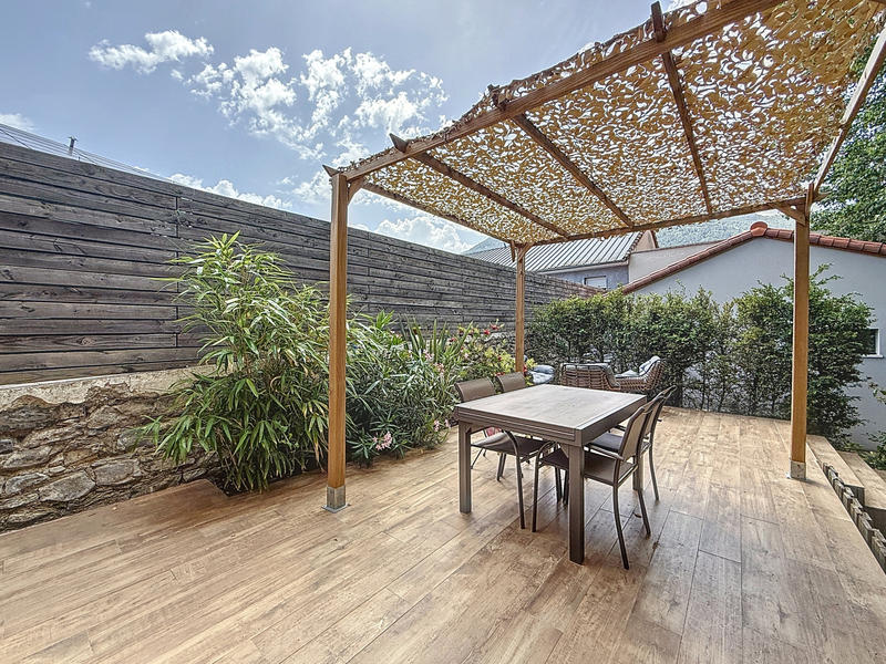 Maison - 90 m² - 4 pièces