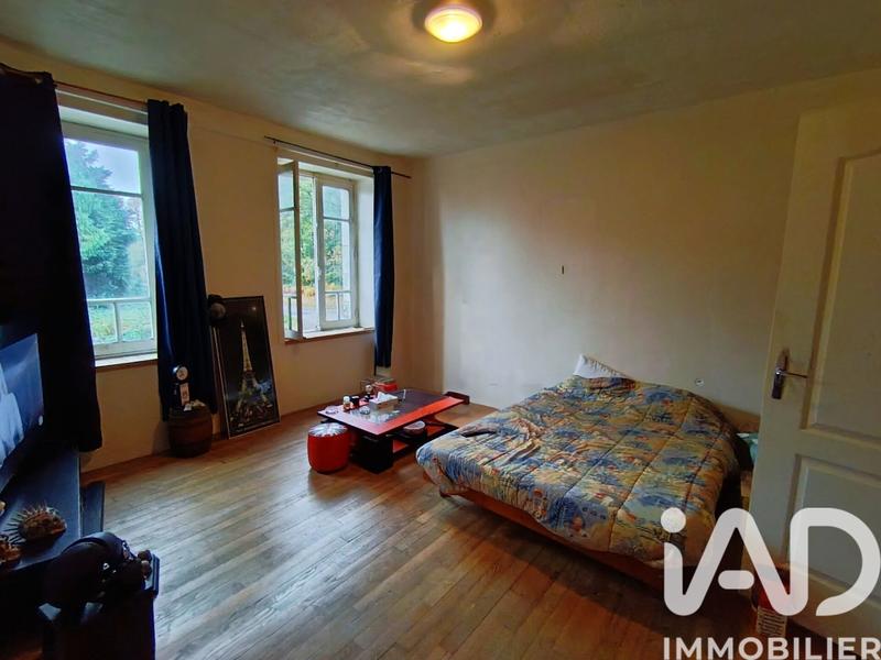 Maison - 332 m² - 9 pièces