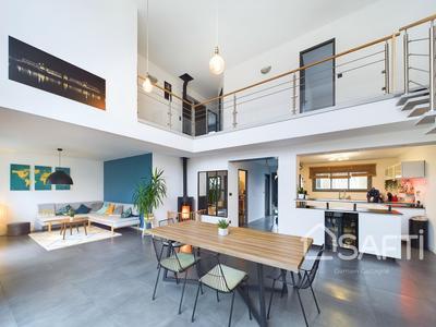 Maison - 140 m² - 4 pièces