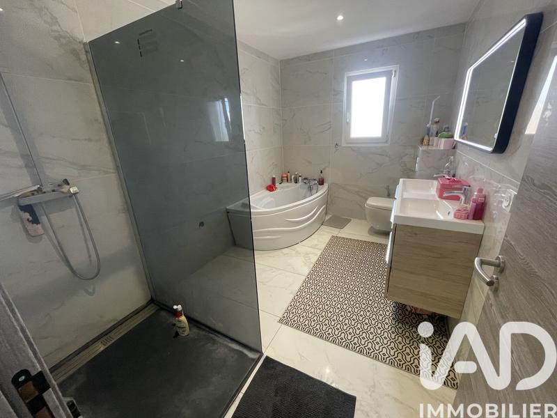 Maison - 127 m² - 5 pièces