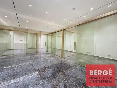 Local commercial - 560 m²