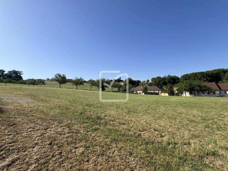 Terrain - 3 079 m²