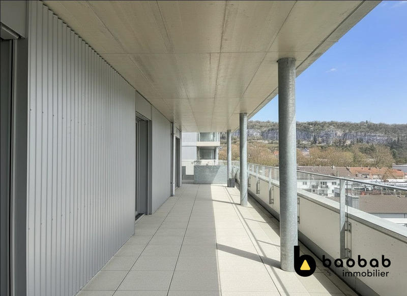 Appartement - 103 m² - 4 pièces