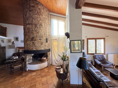 Maison - 210 m² - 4 pièces