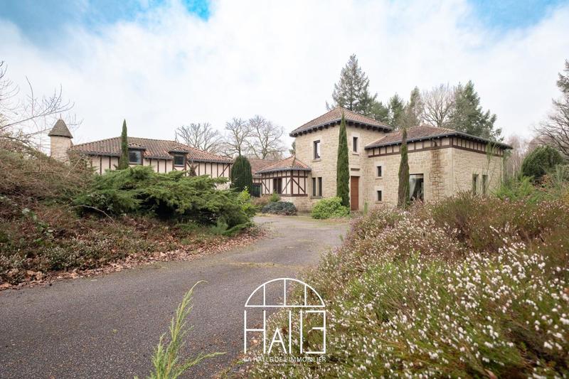 Mas - 445 m² - 10 pièces