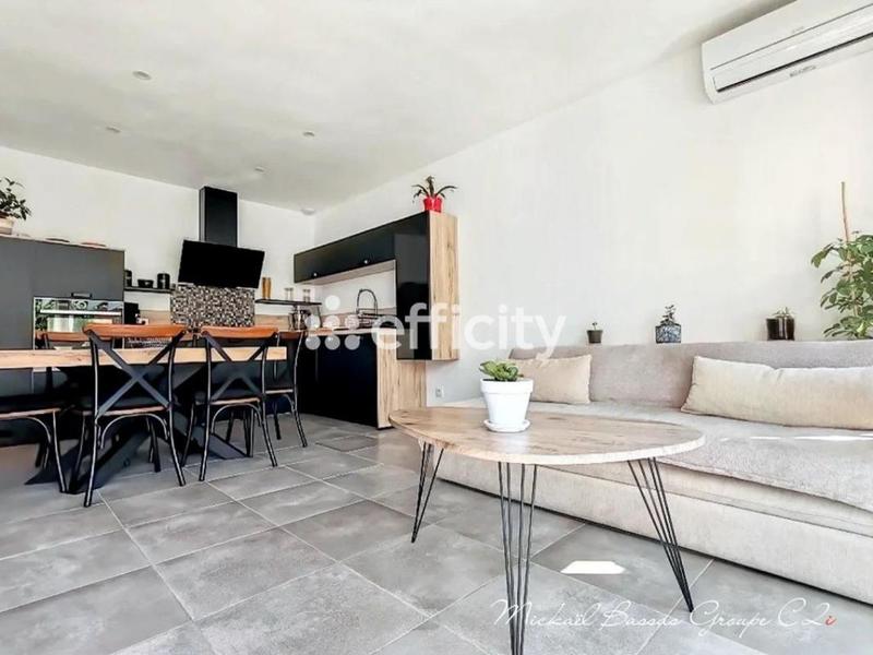 Maison - 61 m² - 3 pièces