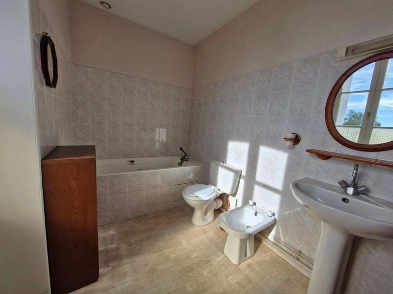 Maison de bourg - 97 m² - 4 pièces