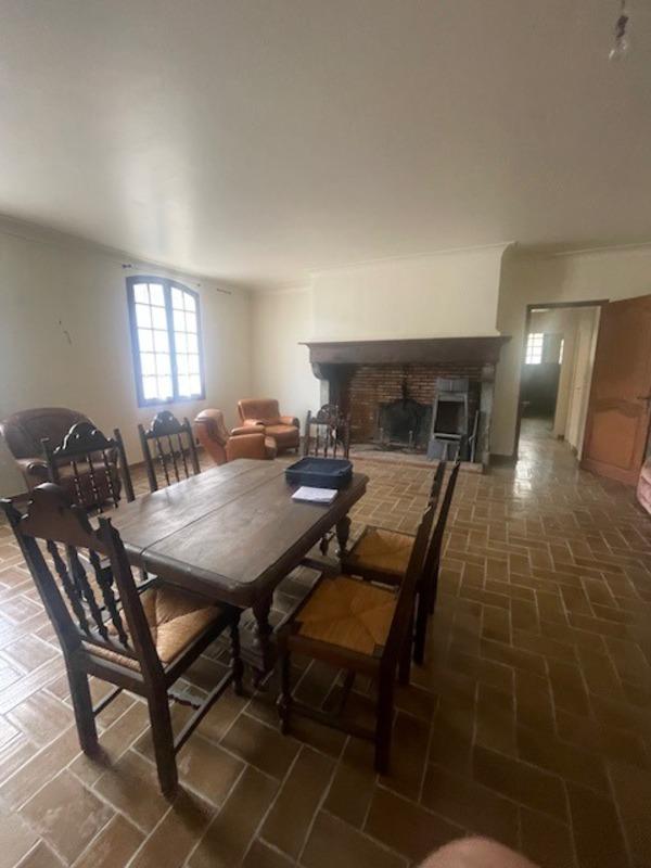 Propriété - 250 m² - 15 pièces