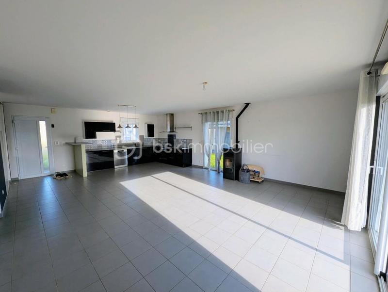 Maison - 94 m² - 4 pièces