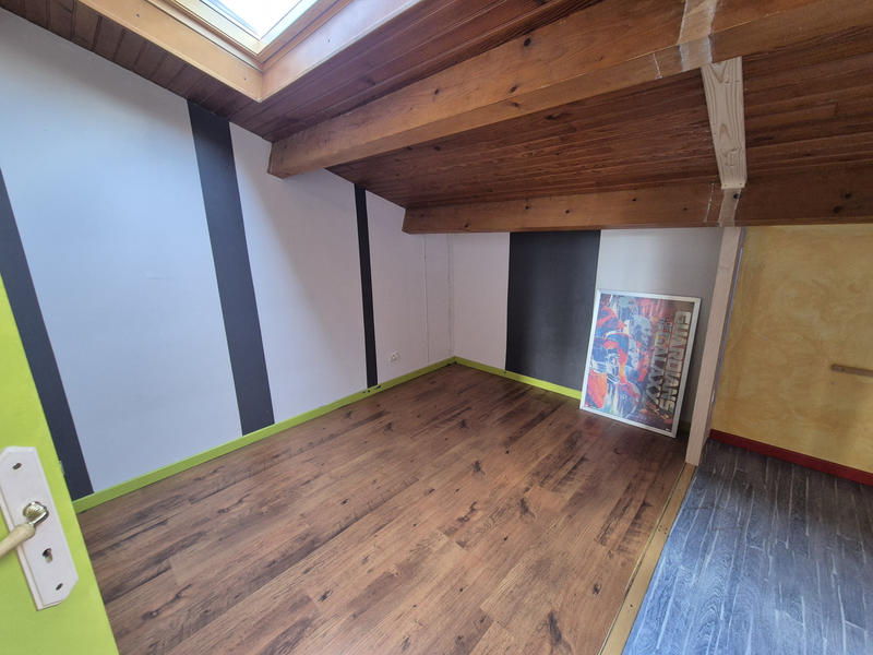 Maison - 93 m² - 6 pièces