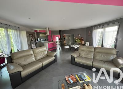 Maison - 135 m² - 5 pièces