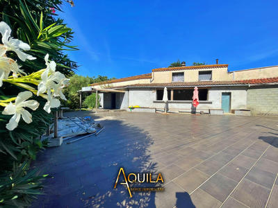 Maison - 300 m² - 10 pièces