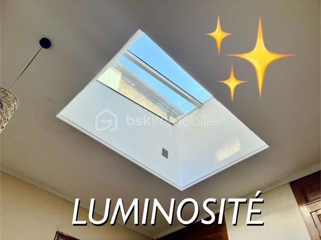 Maison - 185 m² - 8 pièces