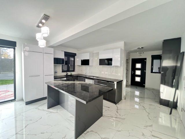 Maison - 114 m² - 4 pièces