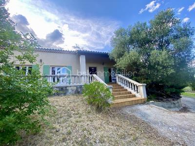 Maison - 234 m² - 8 pièces