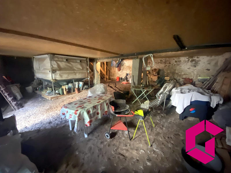 Maison ancienne - 209 m² - 8 pièces