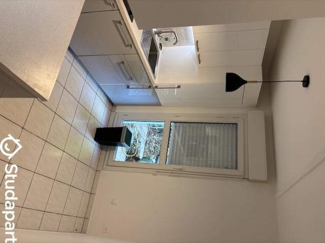 Chambre - 9 m² - 1 pièce