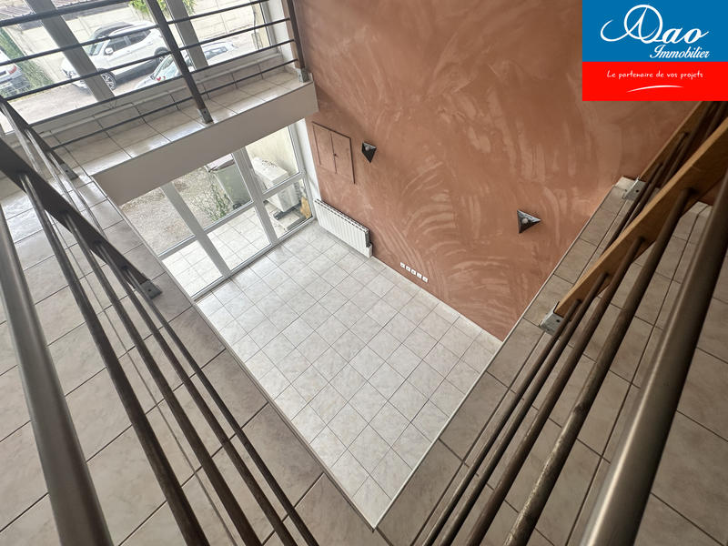 Loft - 176 m² - 5 pièces