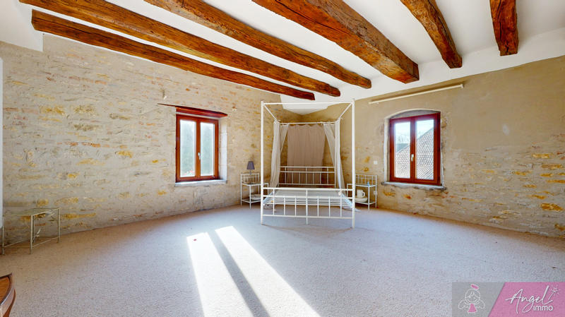 Maison - 264 m² - 9 pièces